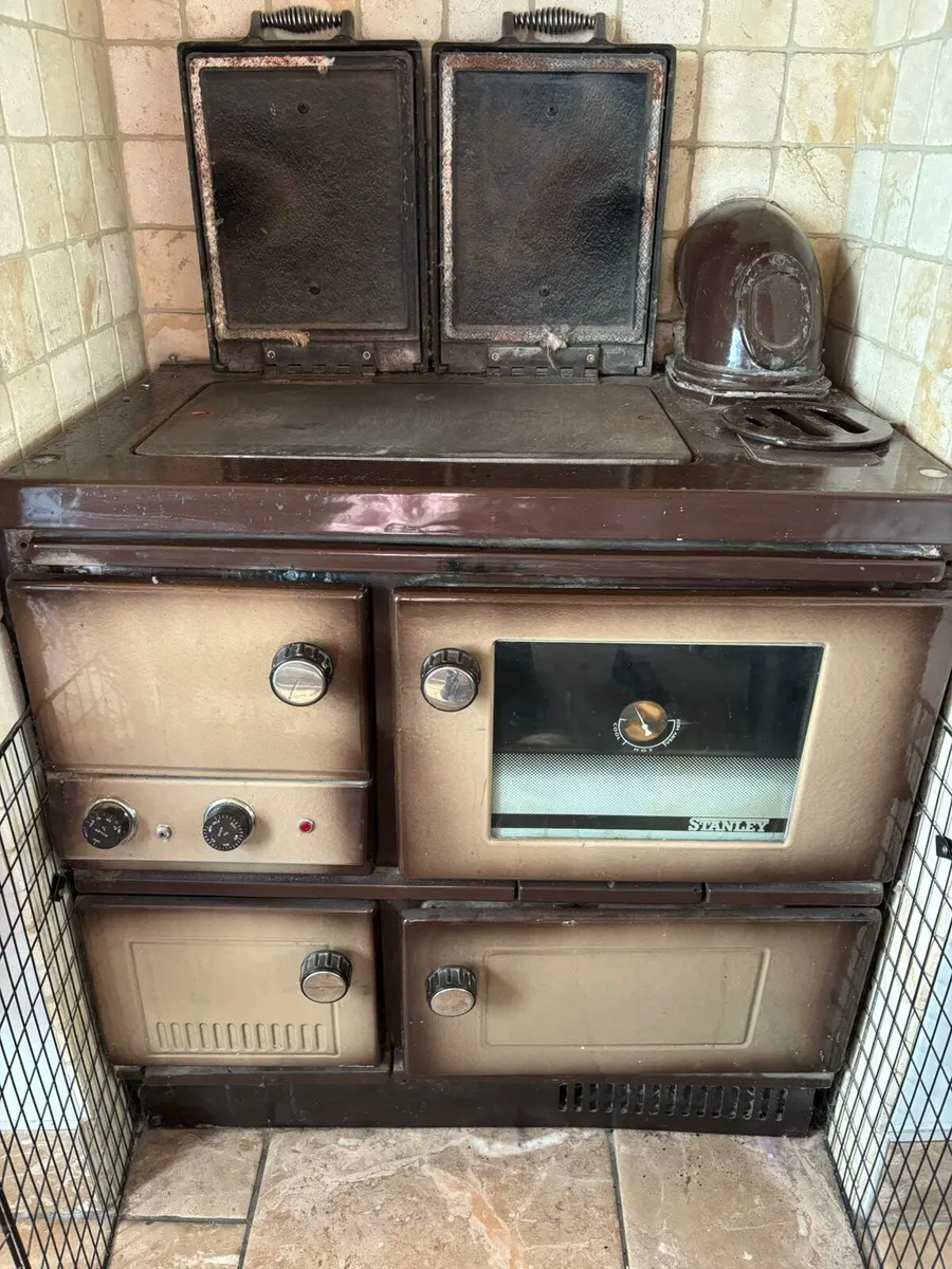 Stanley oil cooker - Image 1