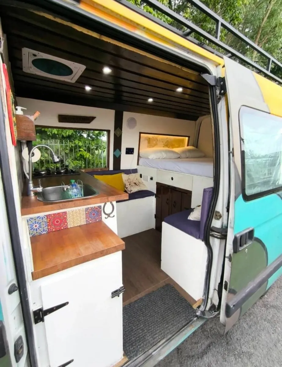 Renault Master Camper 04 - Image 3