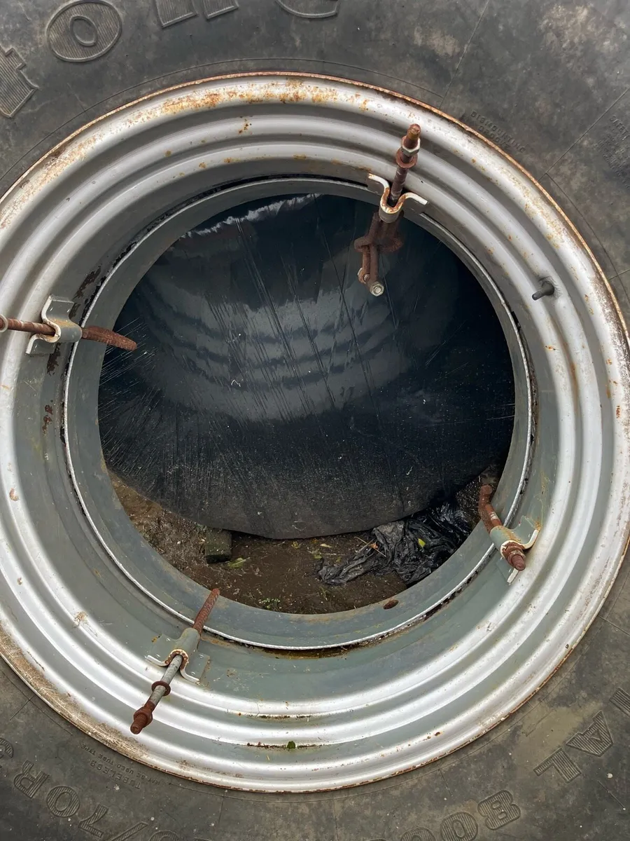 Double wheels - Image 4