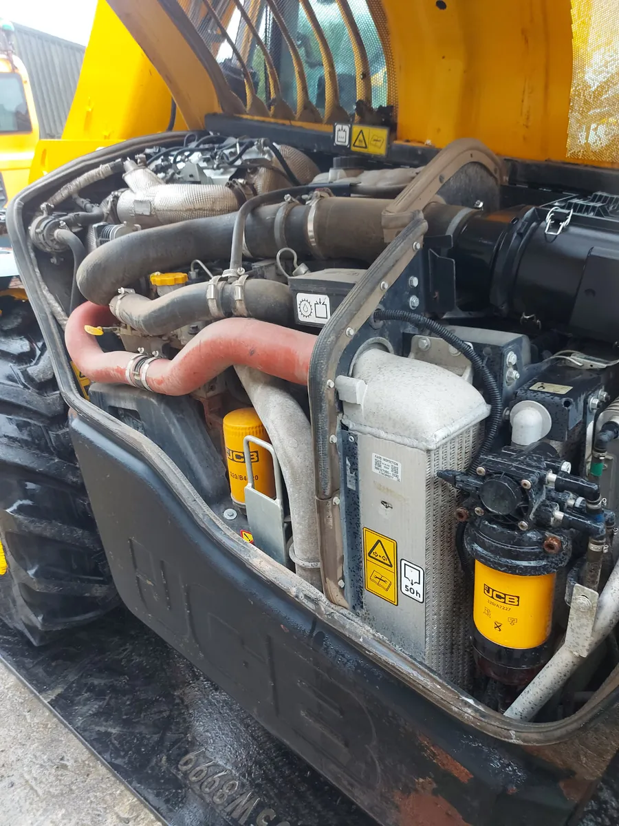 Jcb - Image 2