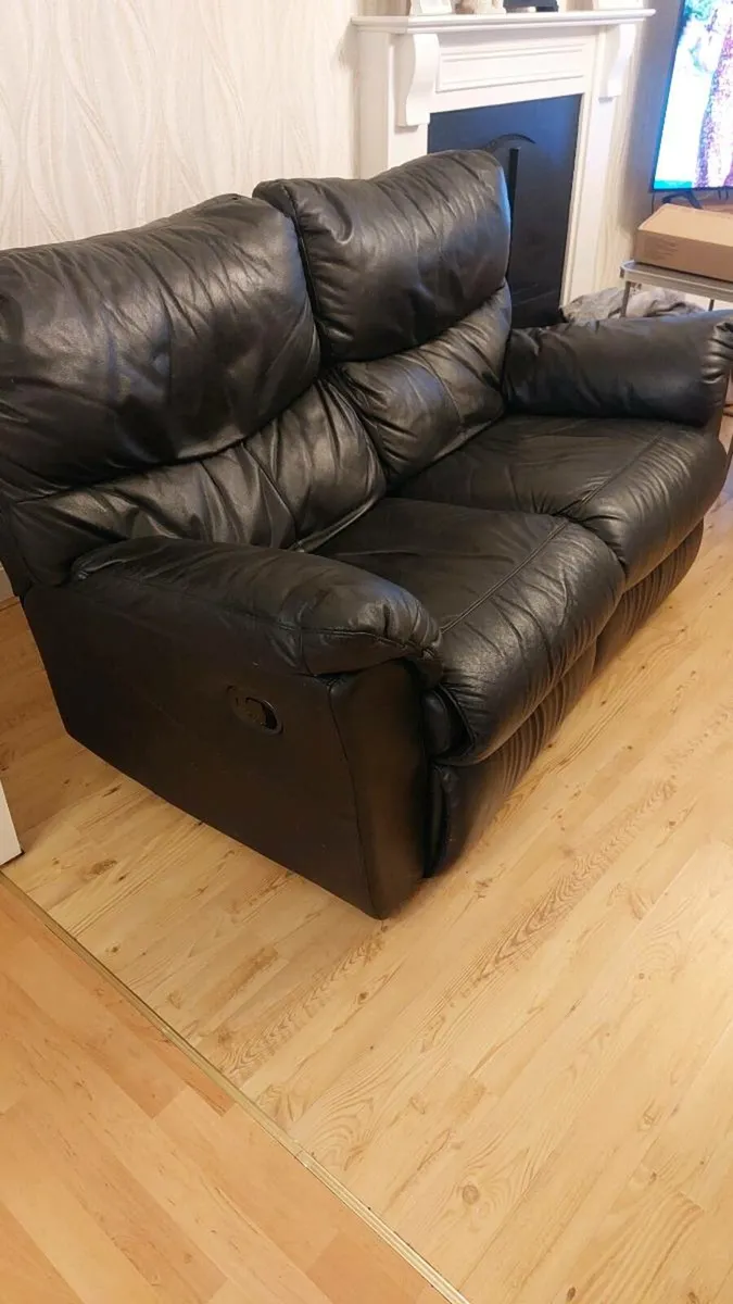 Recliner 2 seater - Image 2