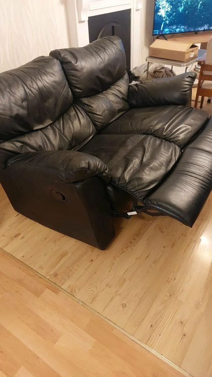 Recliner 2 seater - Image 4