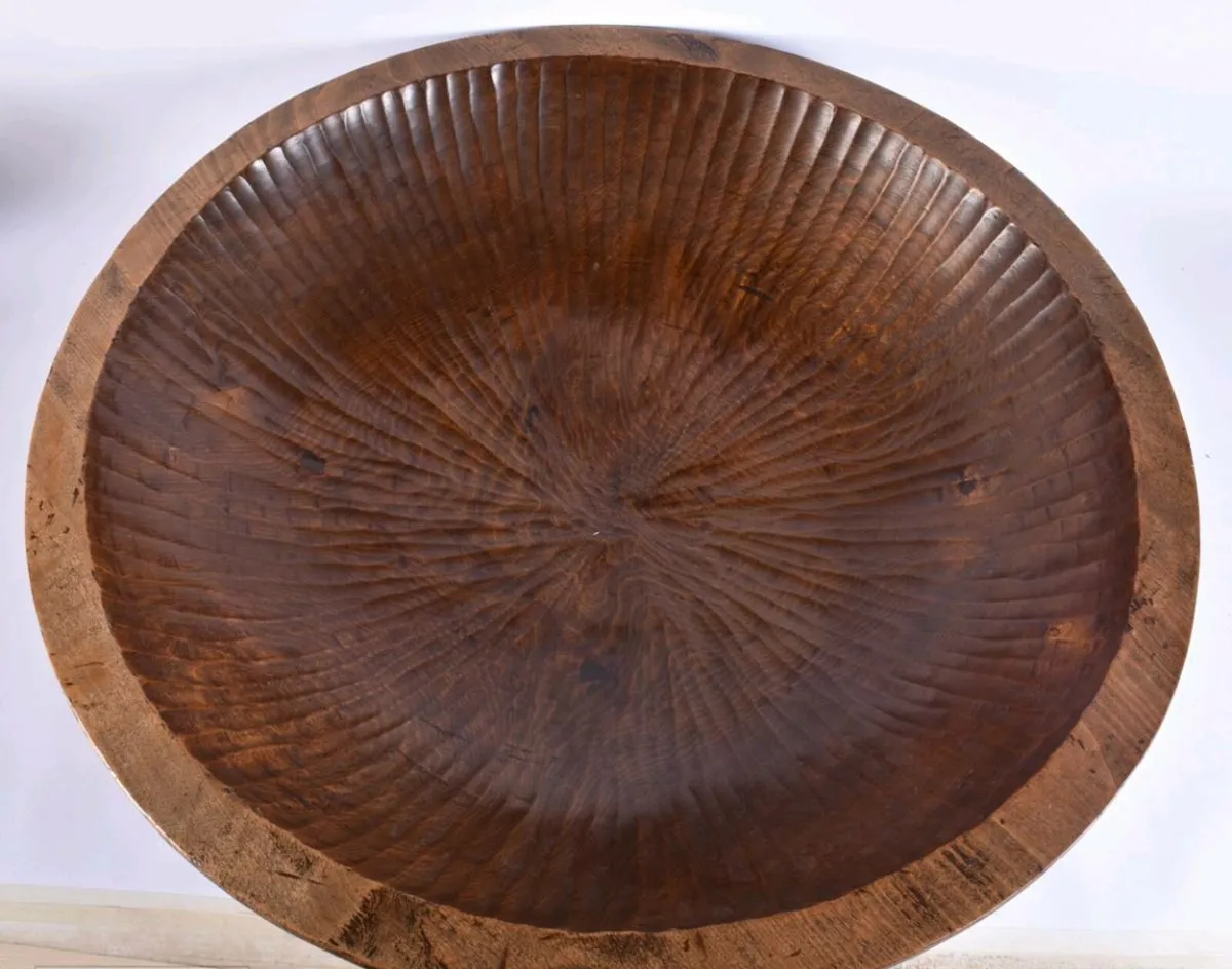 Dairy bowl of large proportions - Image 1