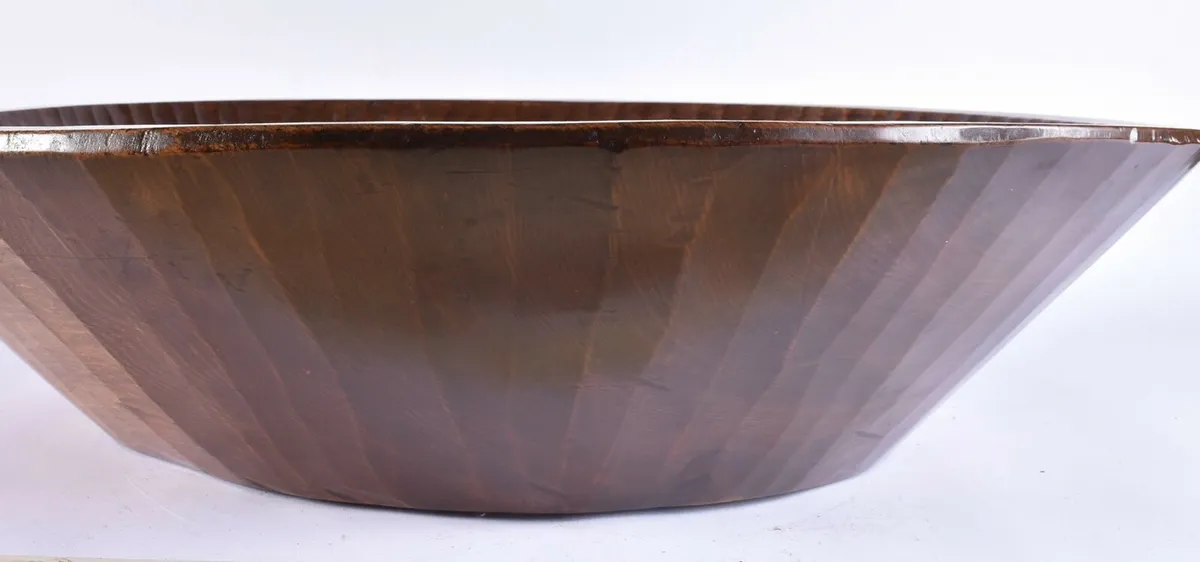 Dairy bowl of large proportions - Image 2
