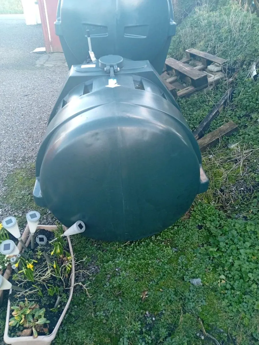 Oil tank - Image 2