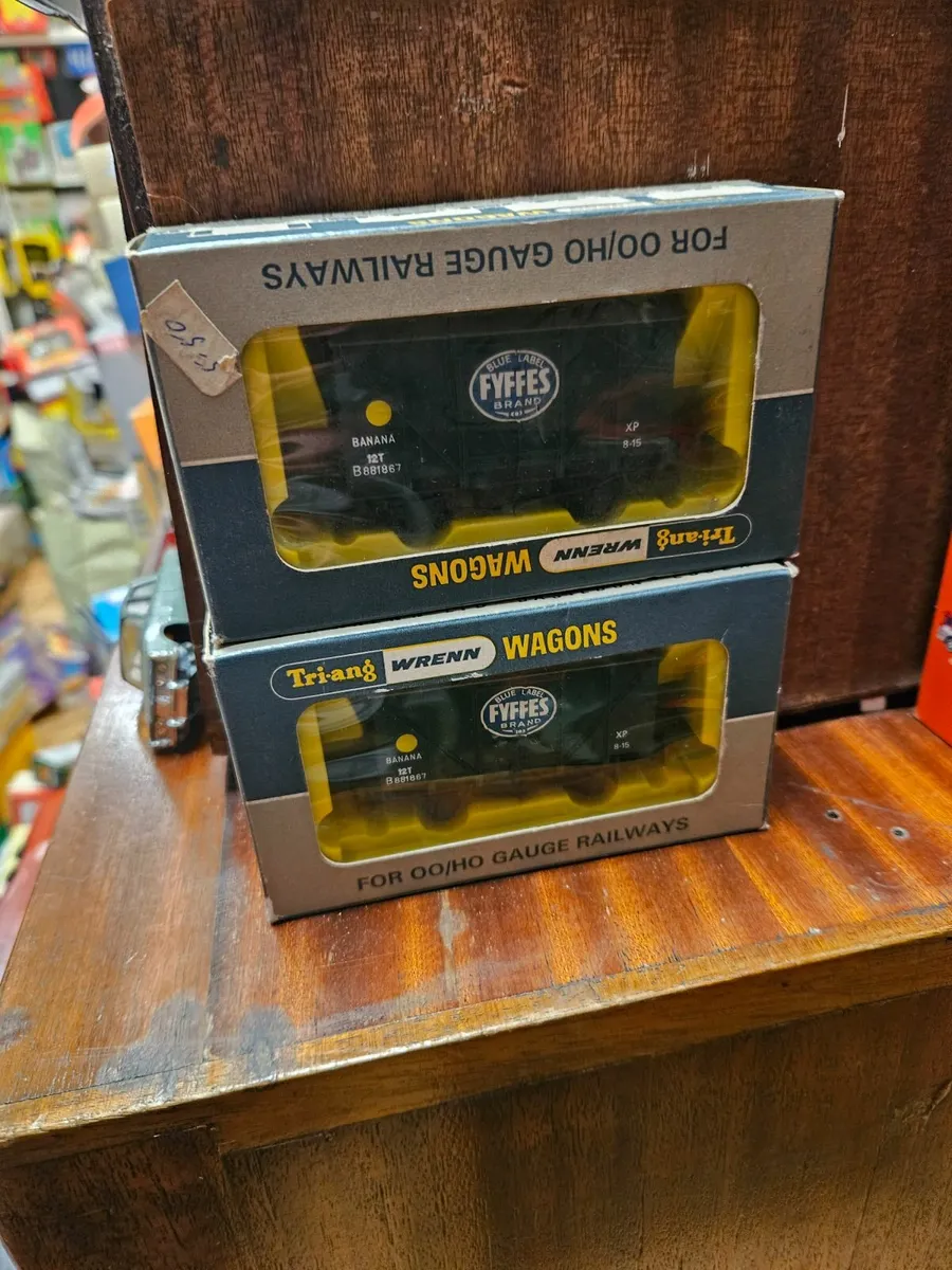 Hornby Wrenn OO Gauge Fyffes Banana Wagon - Image 2