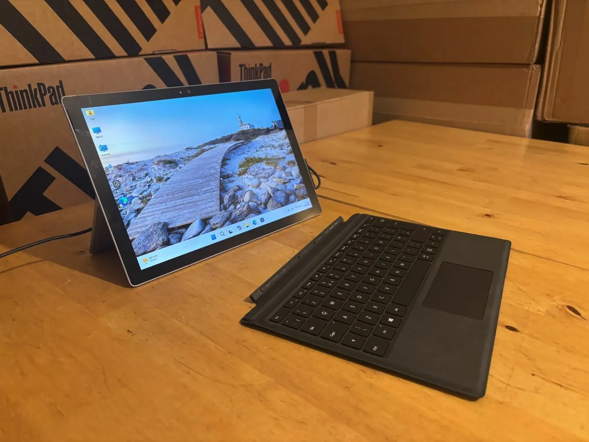 Microsoft Surface Pro 4 Tablet-i7-16Gb Ram-Win 11 - Image 3