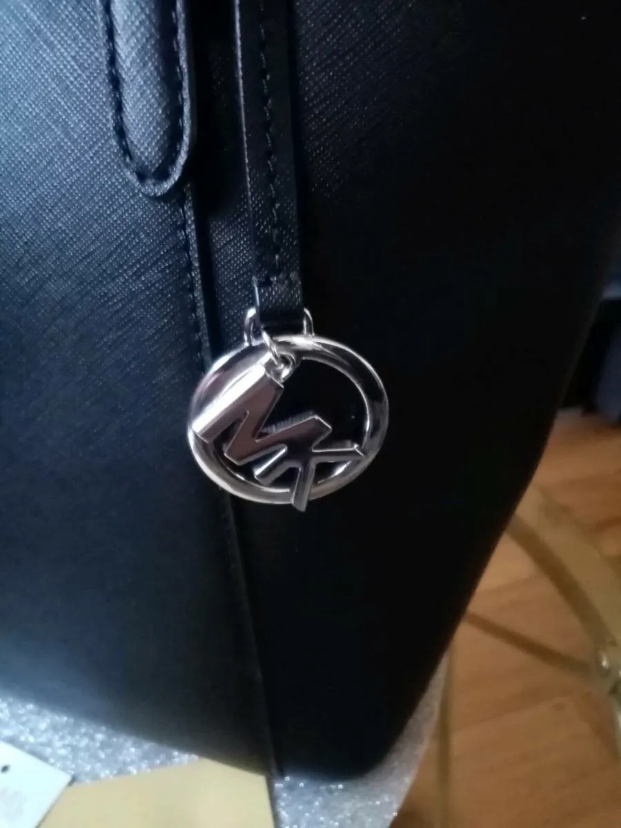 Michael Kors Ciara Shoulder Bag - Image 2