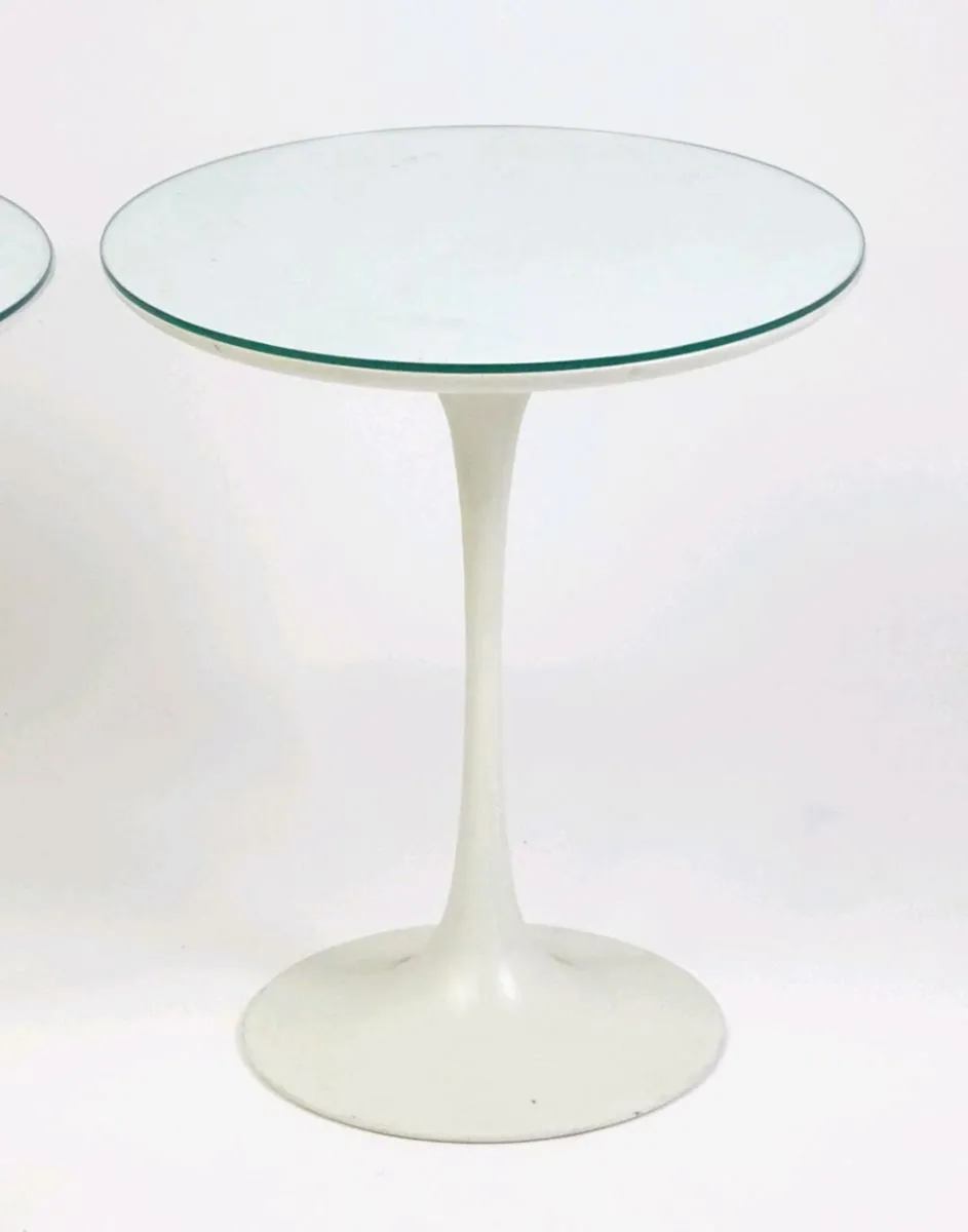 Tulip side table - Image 2