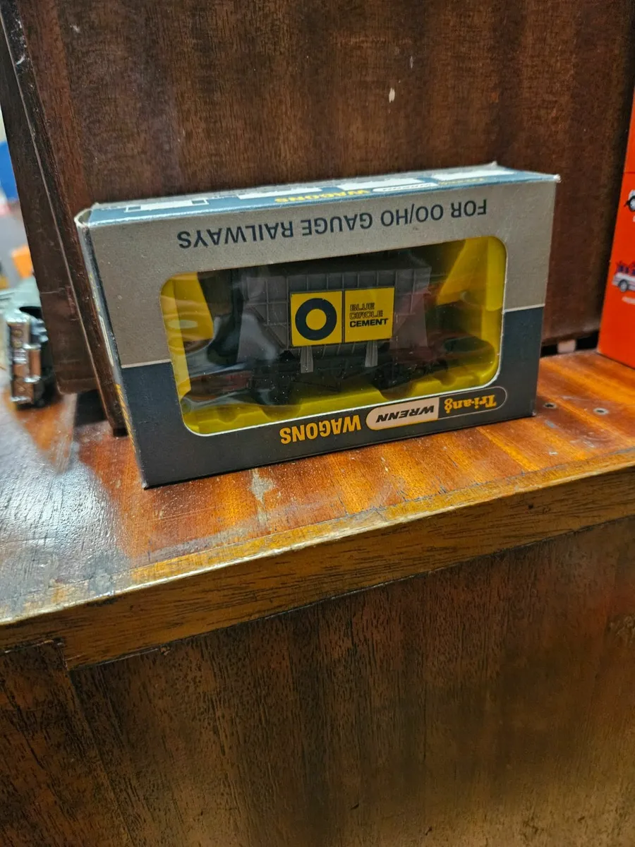 Hornby Wrenn OO Gauge Wagon - Image 1