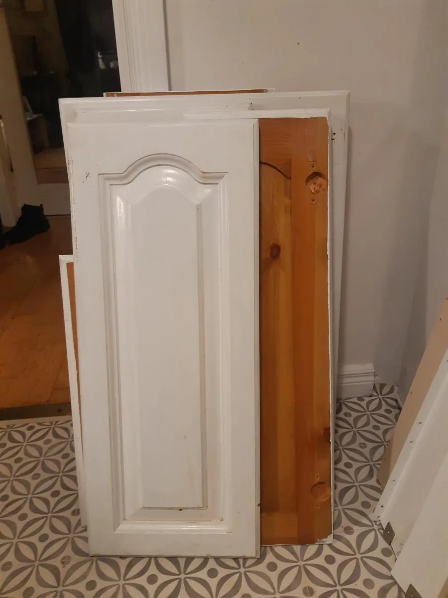 Solid Pine Kitchen Cabinet Doors + hinges - Image 2