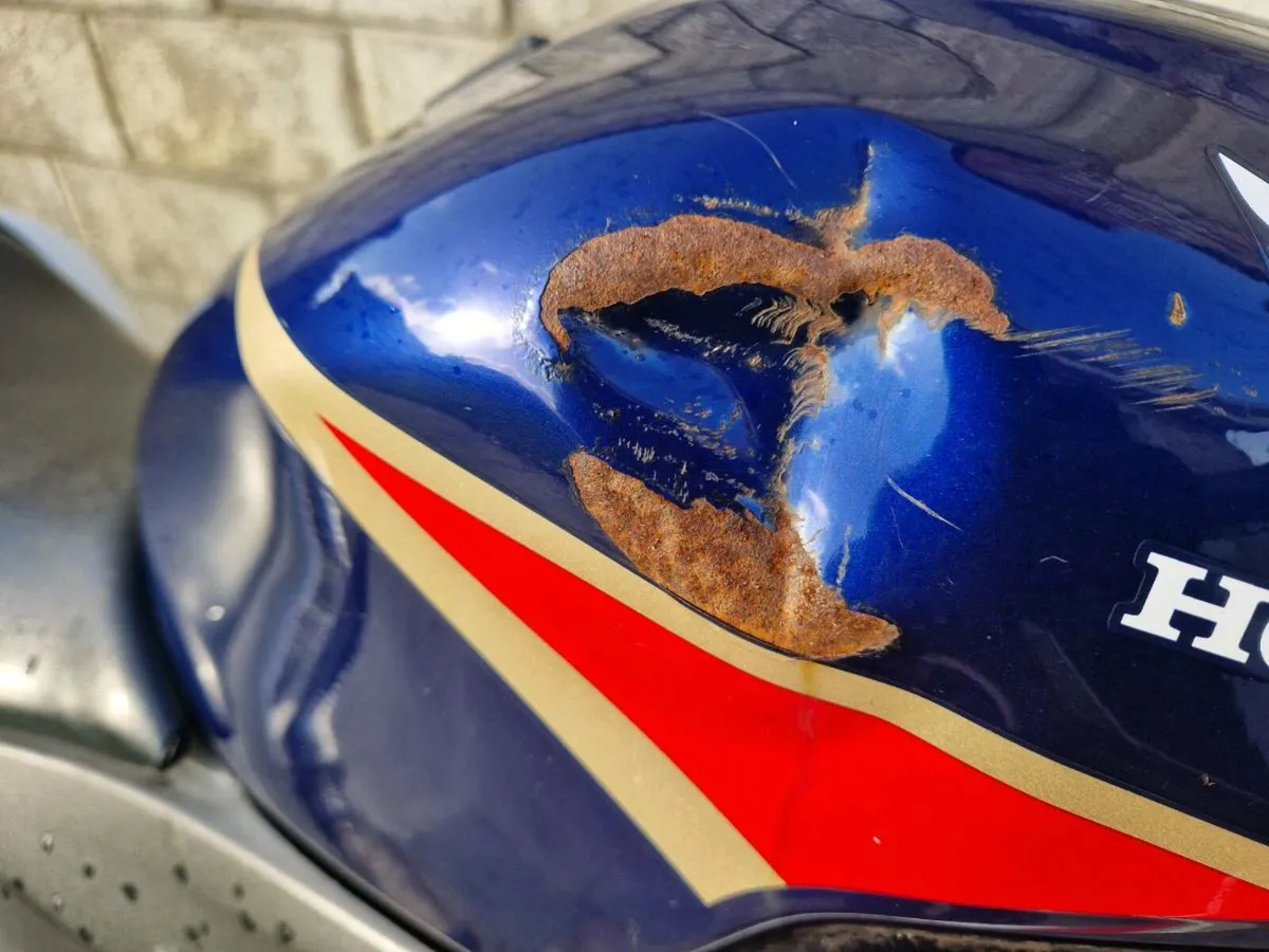 Honda CBr250R  2011 - Image 4