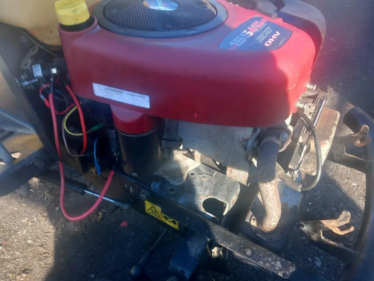 15.5 briggs and Stratton OHV engine for sale - Image 4