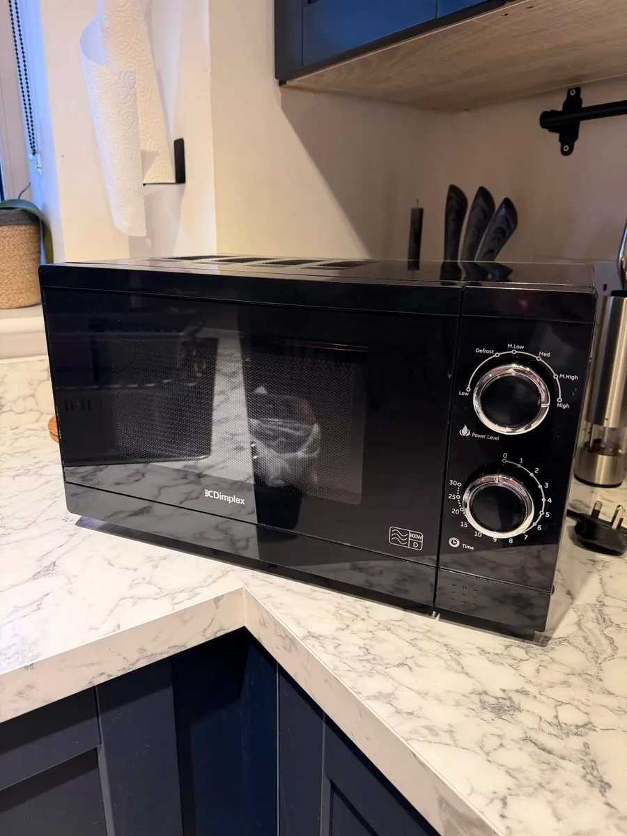Microwave 800W - Image 1