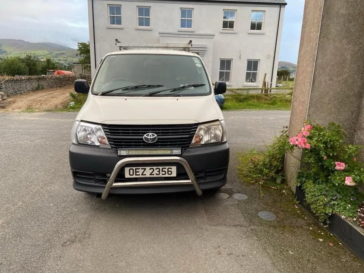 Toyota HiAce 2007 - Image 1