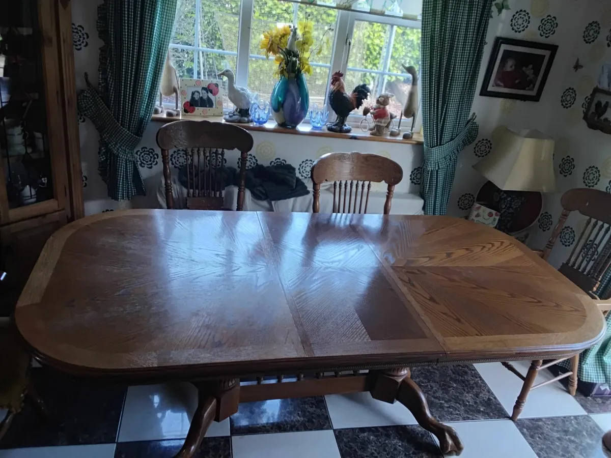 Kitchen table and chairs x6 - Image 2