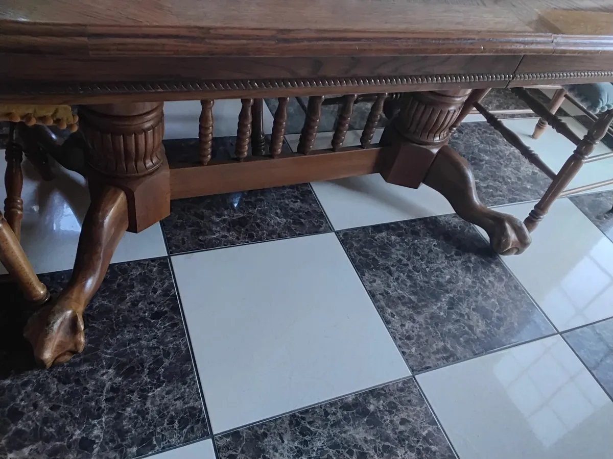 Kitchen table and chairs x6 - Image 3