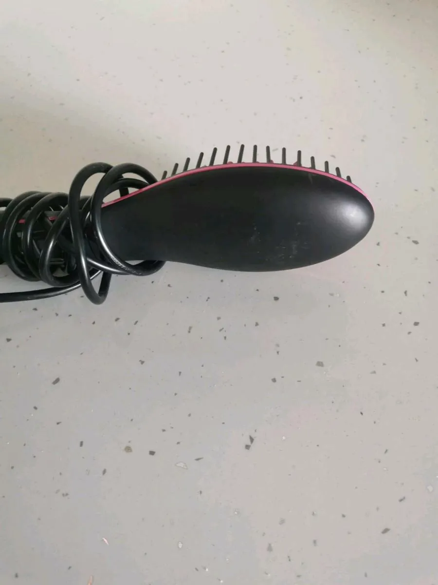 Hair Straightener - Image 2