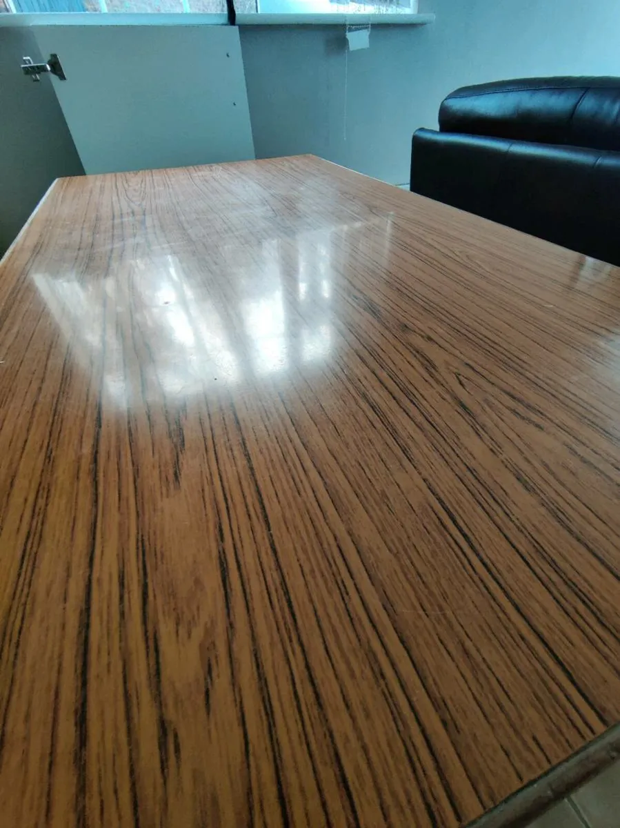 Kitchen Table - Image 4