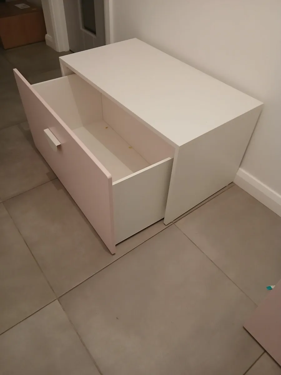 Kids furniture - Image 2