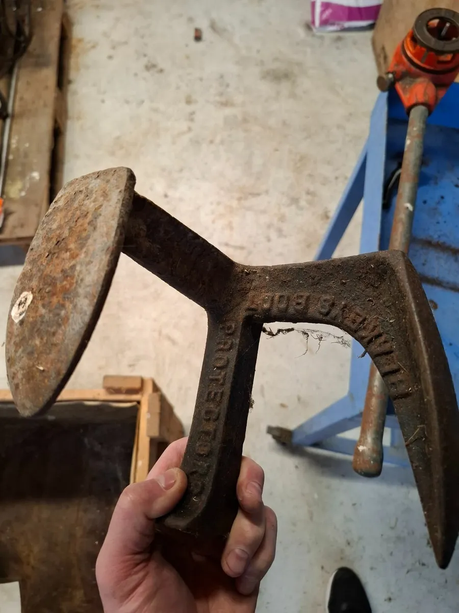 Antique Cobbler Cast Iron Shoe Anvil - Vintage Bla - Image 3