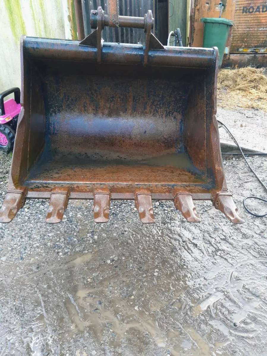 4 ft digging bucket - Image 2