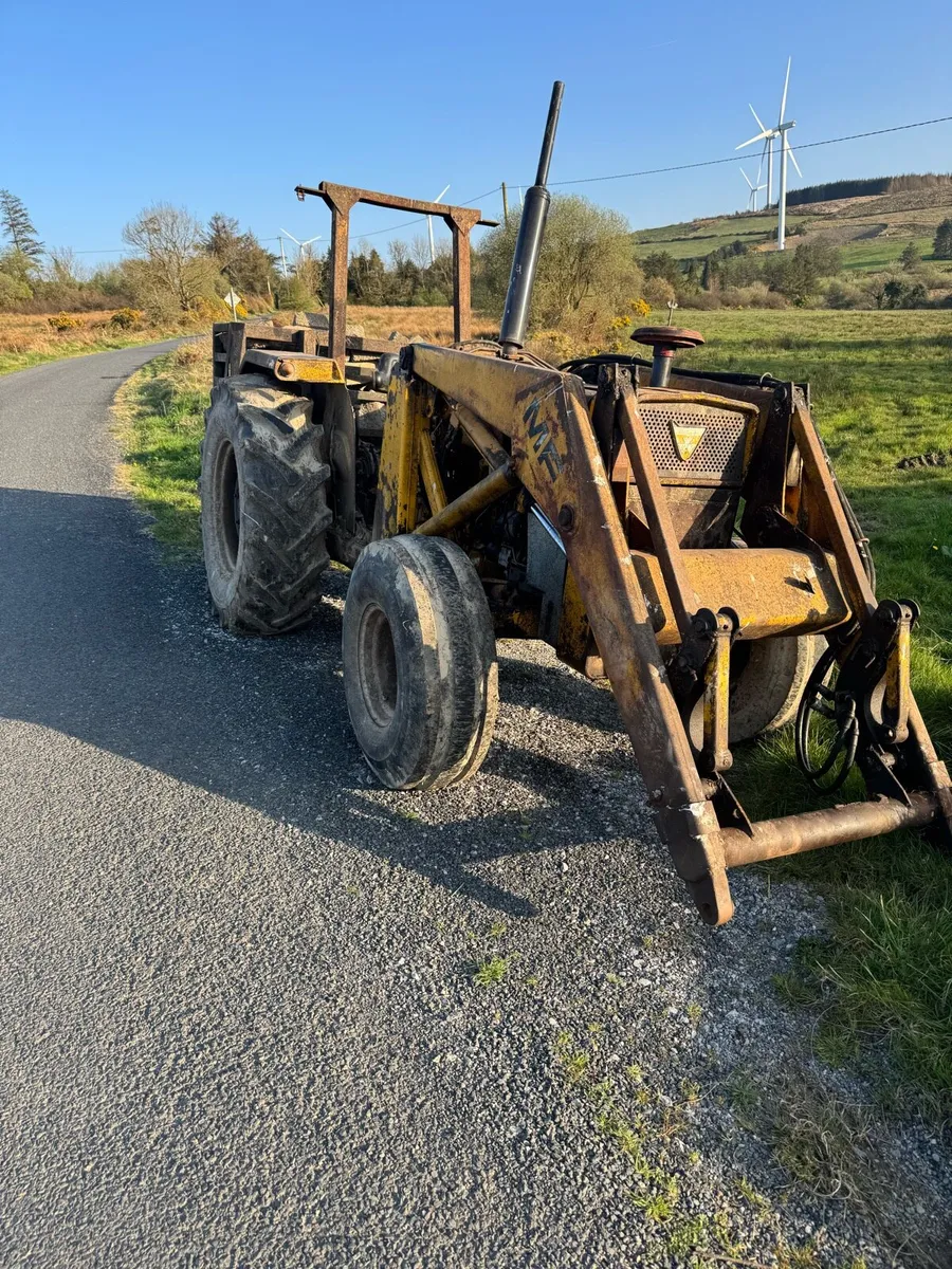 Massey Ferguson 165 digger - Image 2