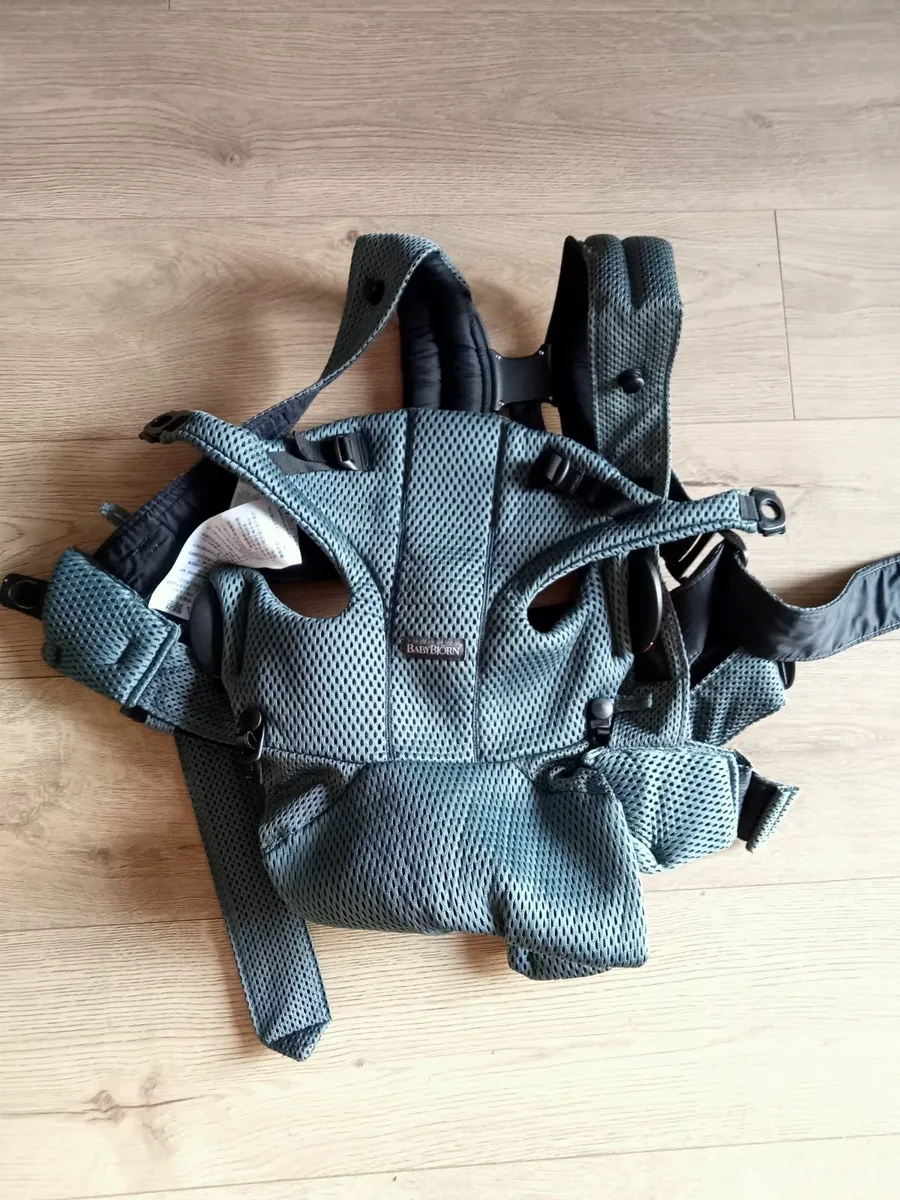 Baby Björn baby carrier - Image 1