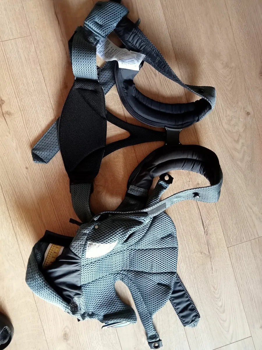 Baby Björn baby carrier - Image 2