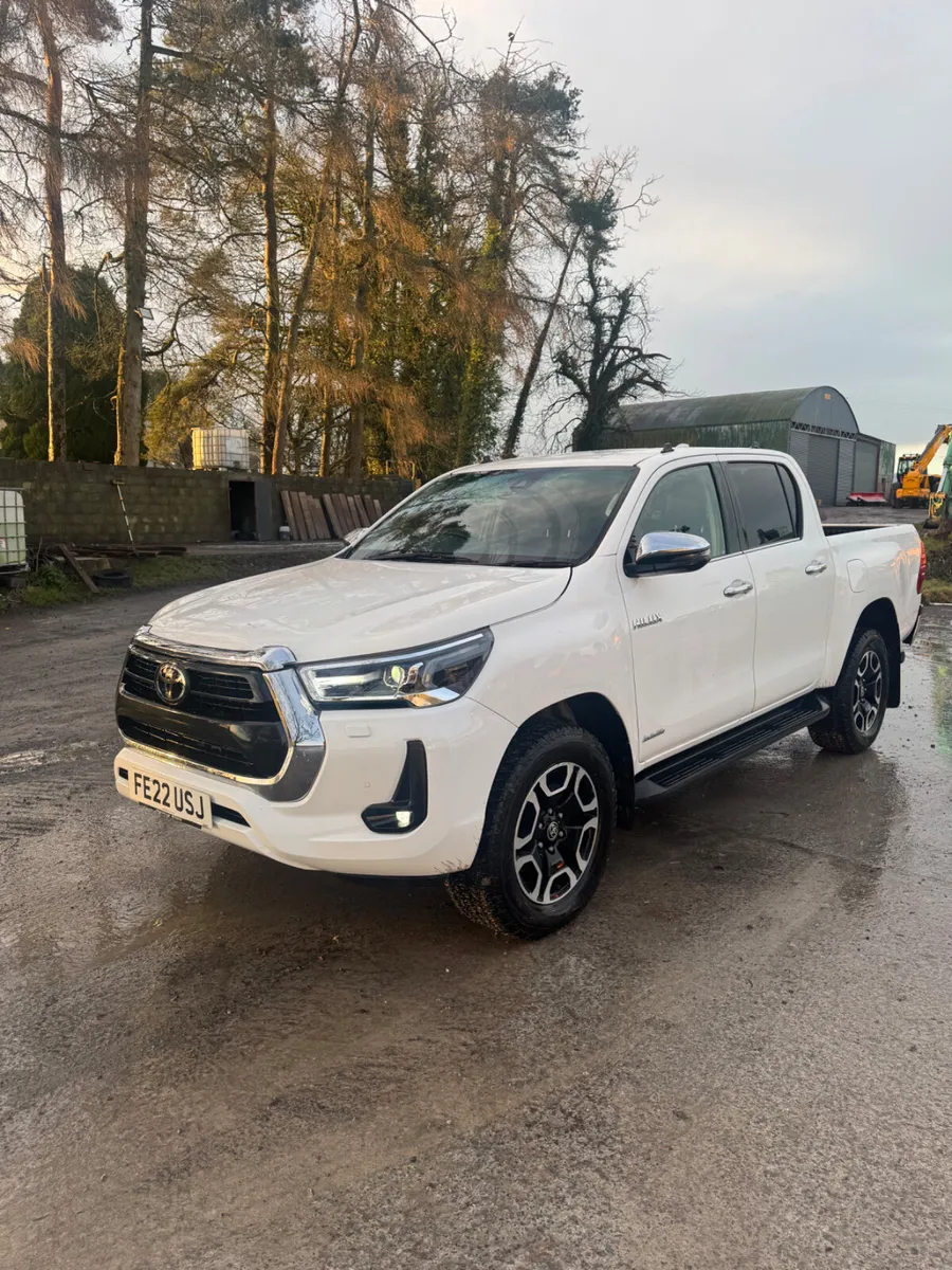 Toyota Hilux 2022 Invincible - Image 1