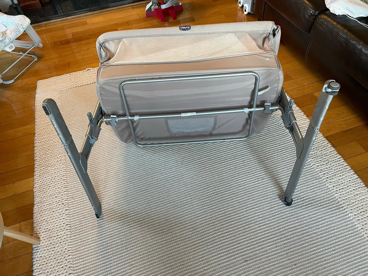 FREE to collect Chicco Next2Me Crib - Image 3