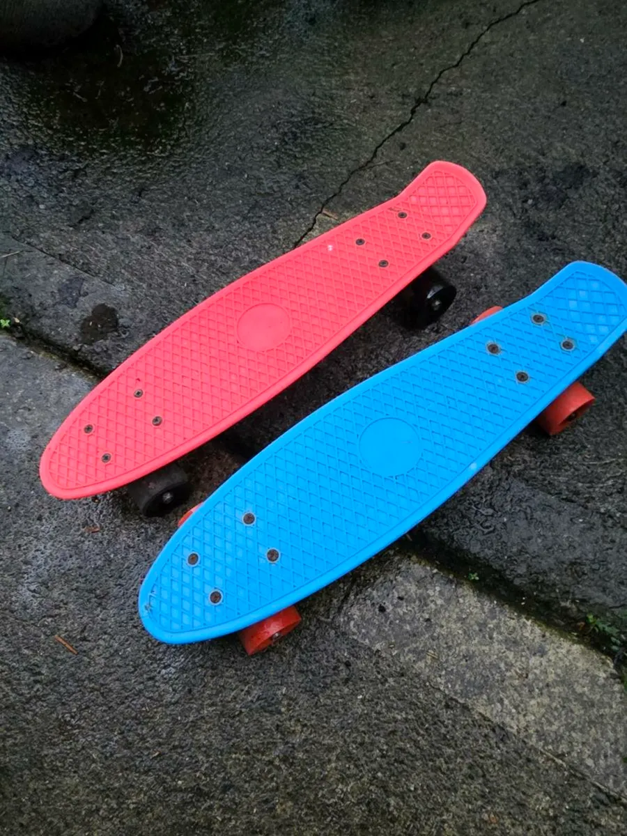 2x skateboard flashcard - Image 1