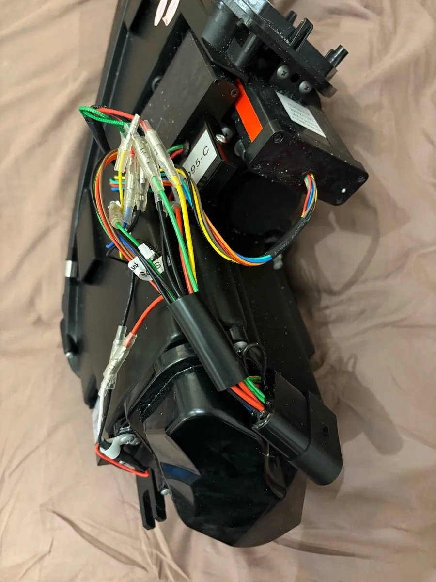 Audi TT headlights - Image 4