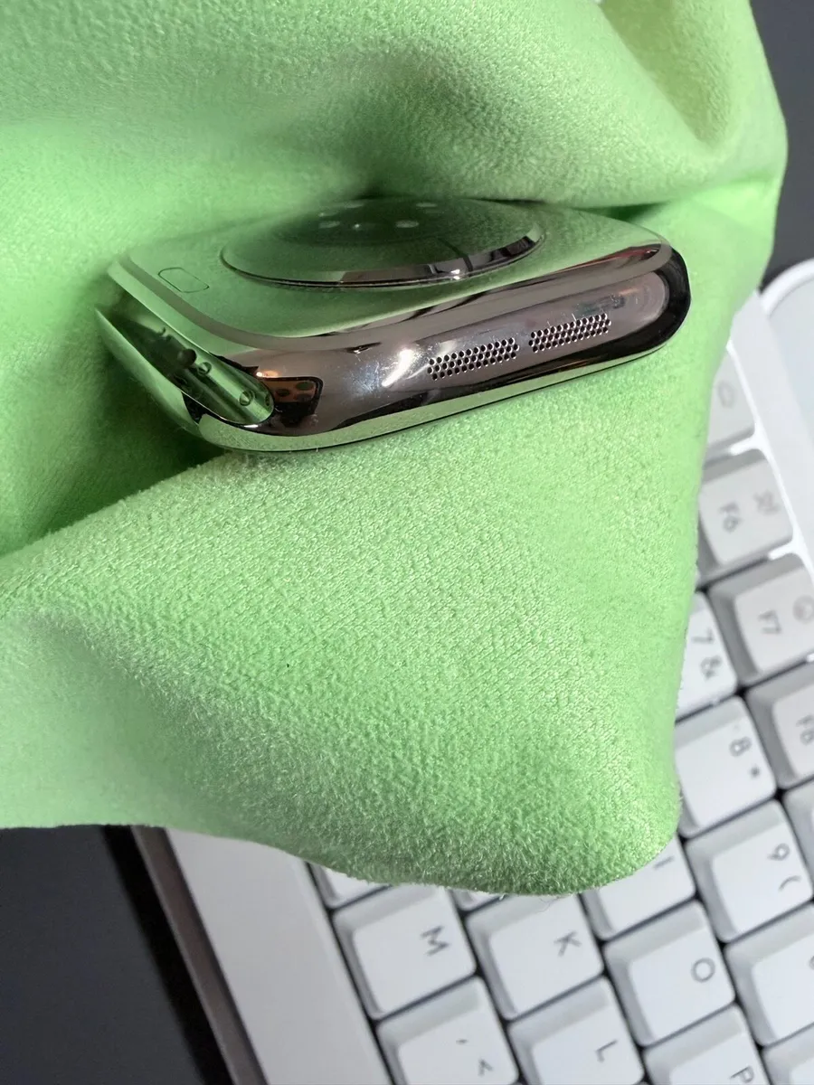 Apple Watch series 10 Titanium - Image 4