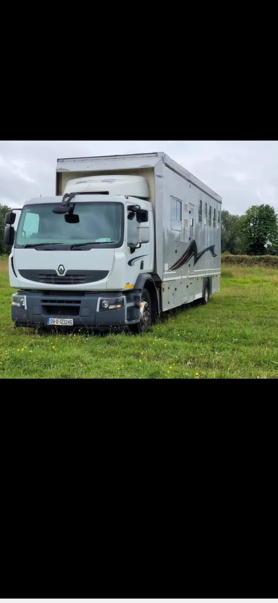 Renault horse truck - Image 2