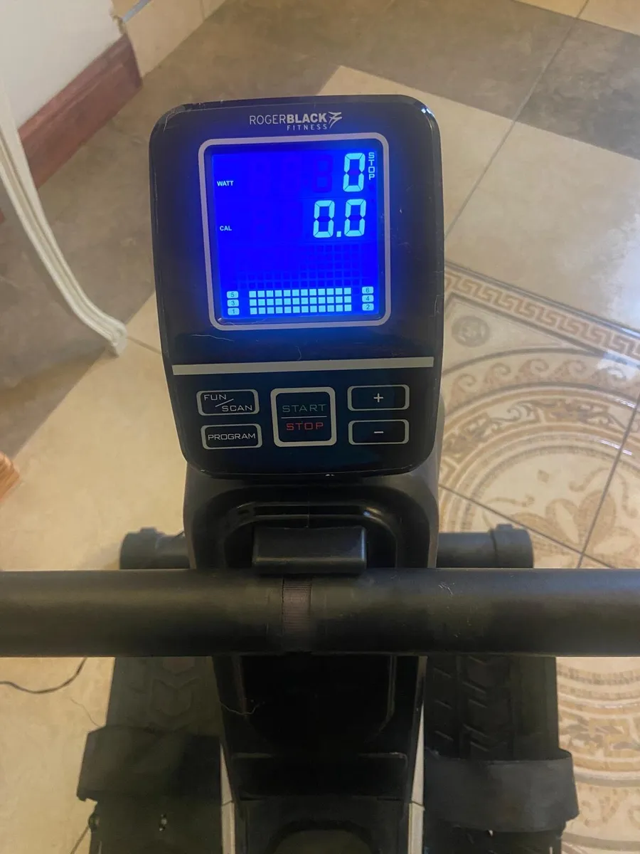 Rowing machine - Image 4