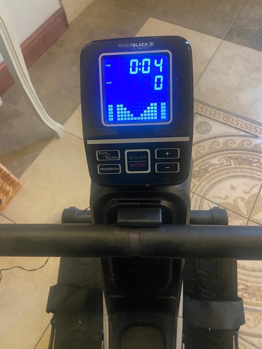 Rowing machine - Image 3