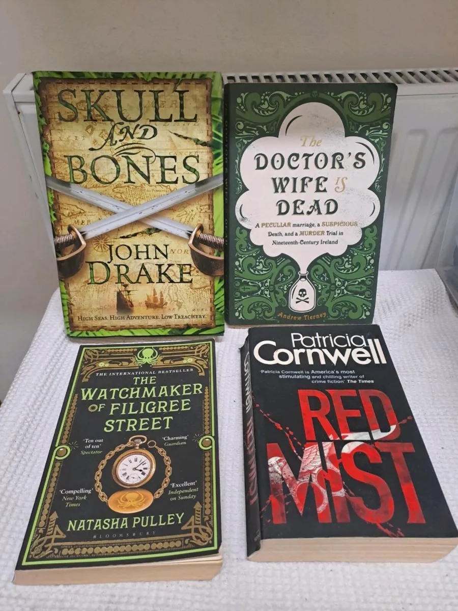 Fiction books, true crime - Image 4