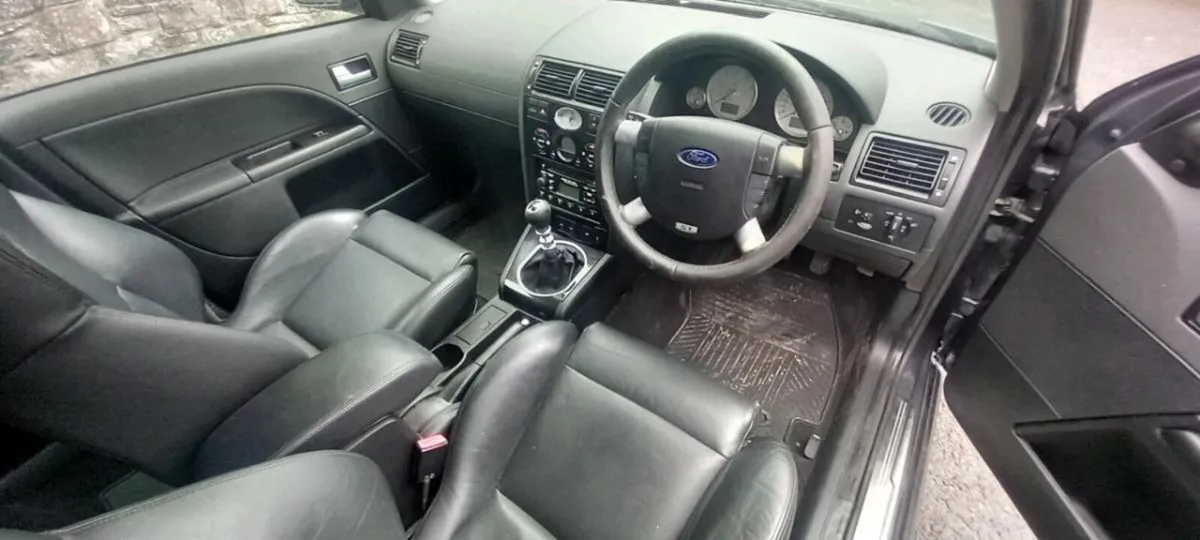 Rare 2003 Ford Mondeo ST200 3.0 V6 Manual Wagon - Image 4