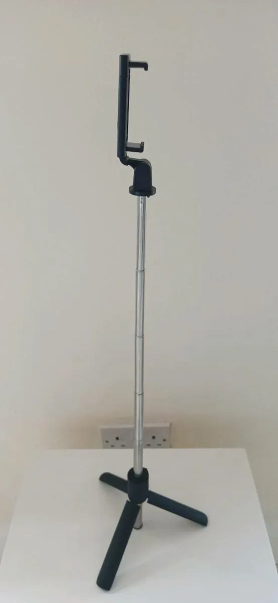 Maxxter Bluetooth selfie stick & tripod (3-in-1) - Image 3