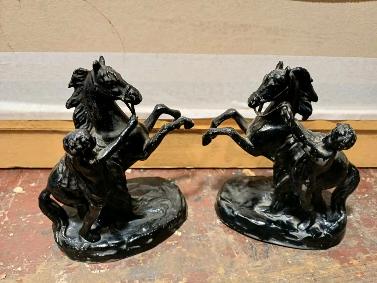 Vintage Miniature Metal Marley Horse Figures - Image 2