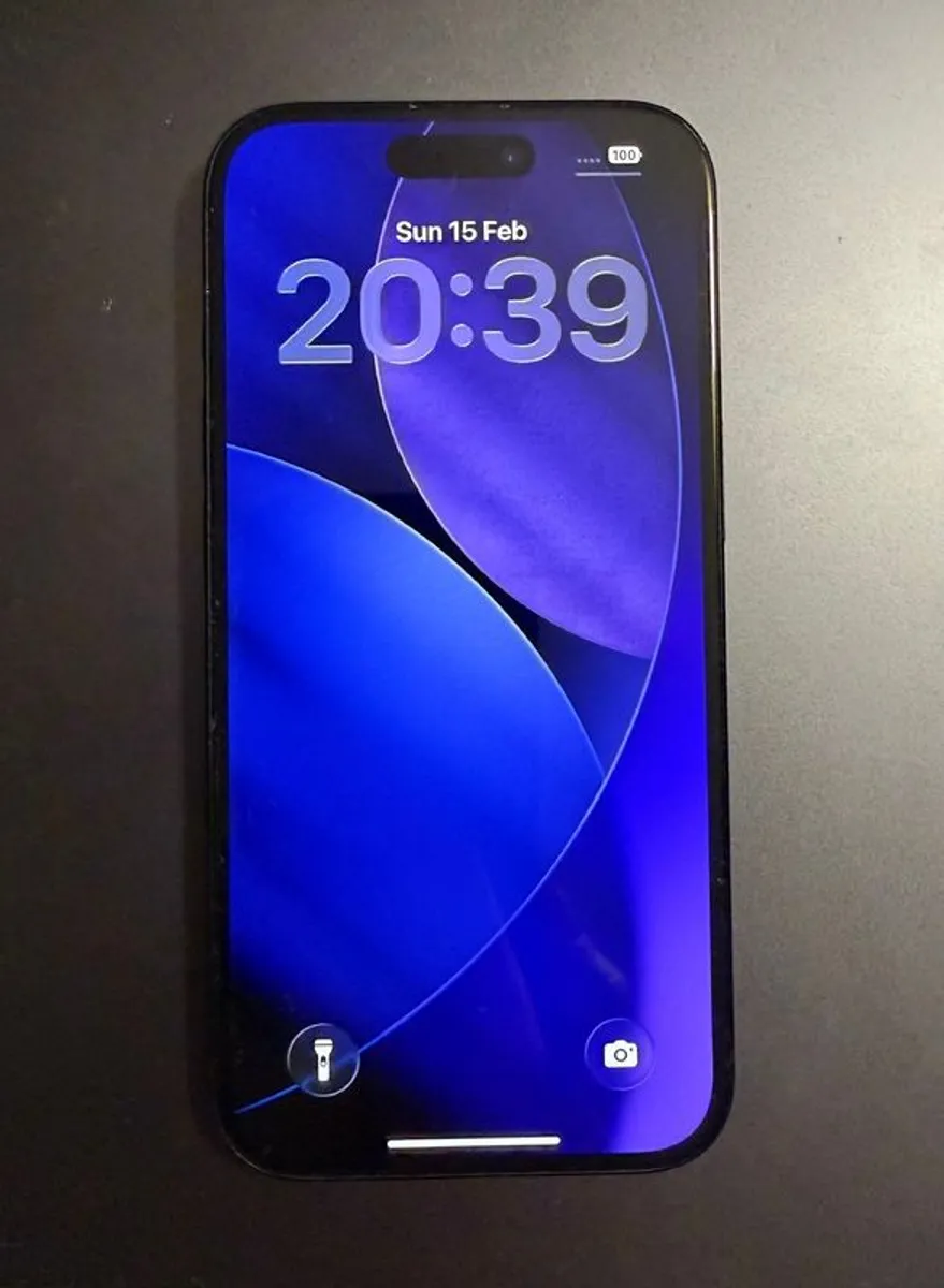 iPhone 15 128GB | 92% Battery Health | Only 427 Cycles - Image 1