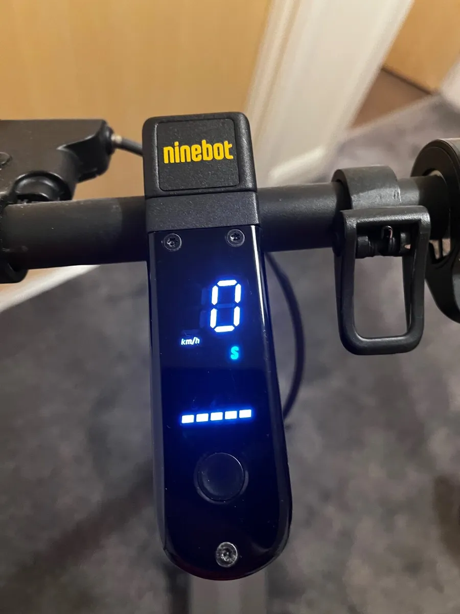 NineBot KickScooter Max - Image 1