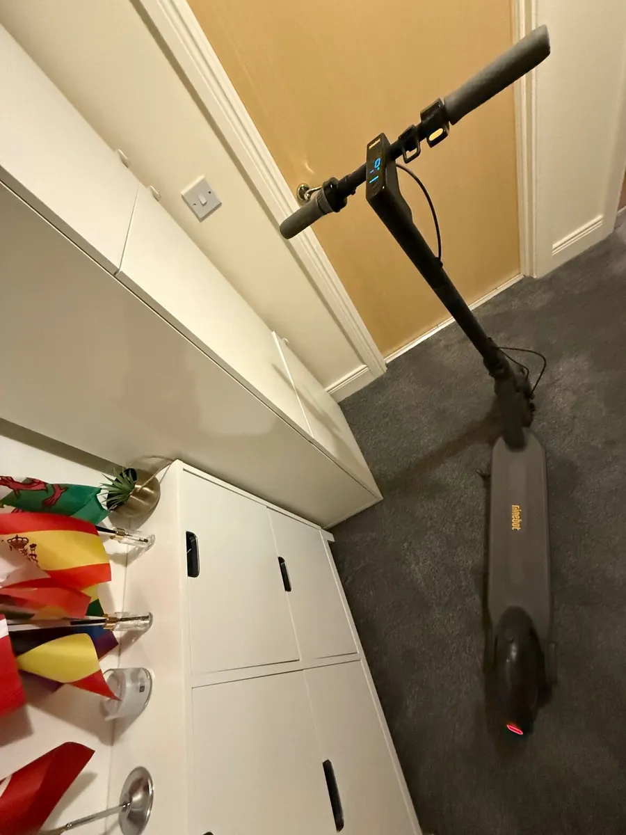 NineBot KickScooter Max - Image 2