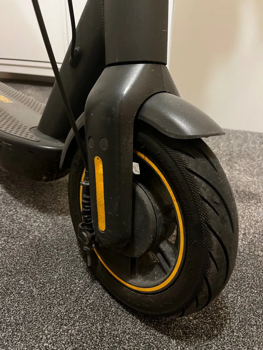 NineBot KickScooter Max - Image 3