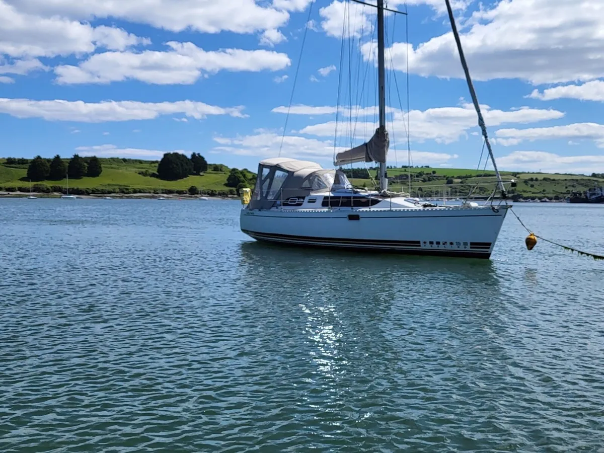 Feeling 326 yacht - Image 1