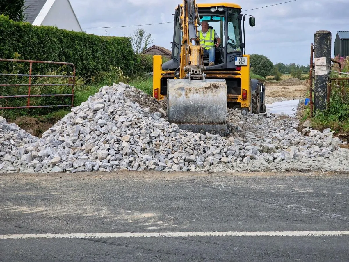 Crew available - Image 4