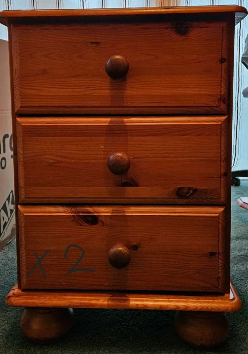 Bedroom furniture - Image 3