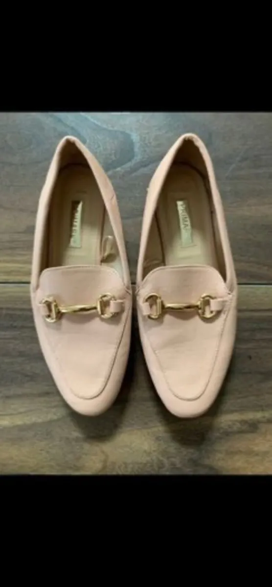 Ladies Shoes: Size 4 (€5 each pair or ALL for €12) - Image 3