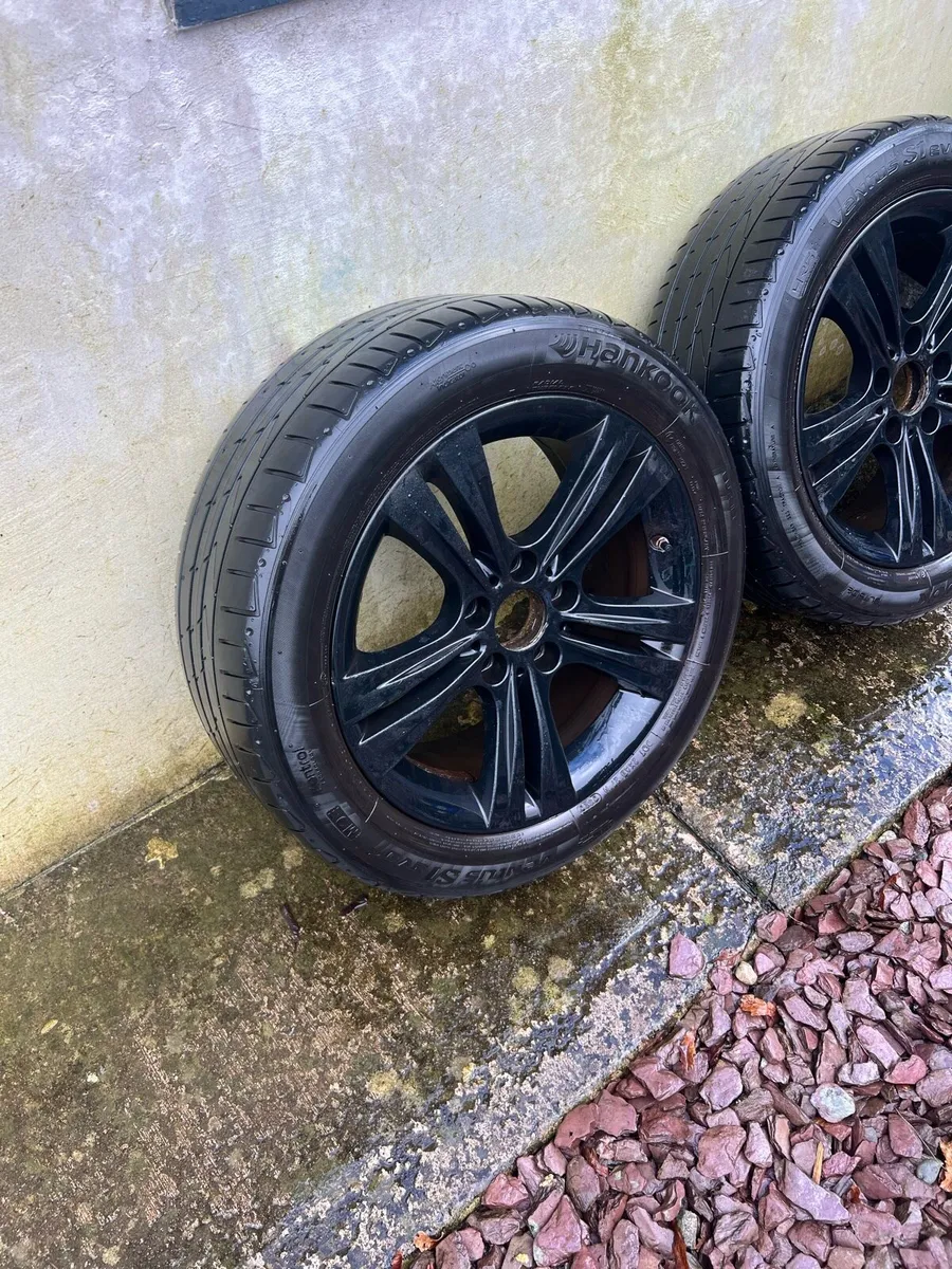 Hankook tyre and aloys - Image 1